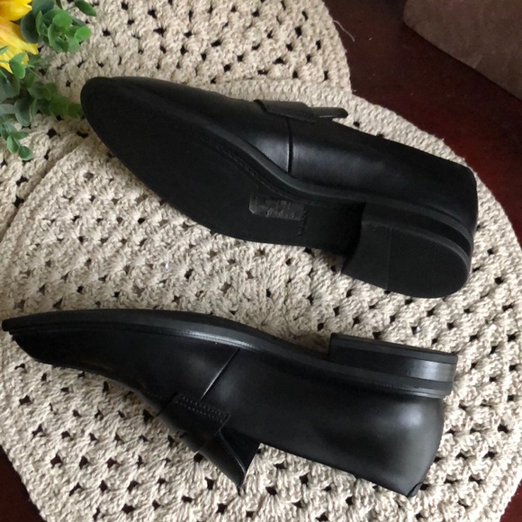 Vagabond Black Leather Women's Loafers - Picture 10 of 14